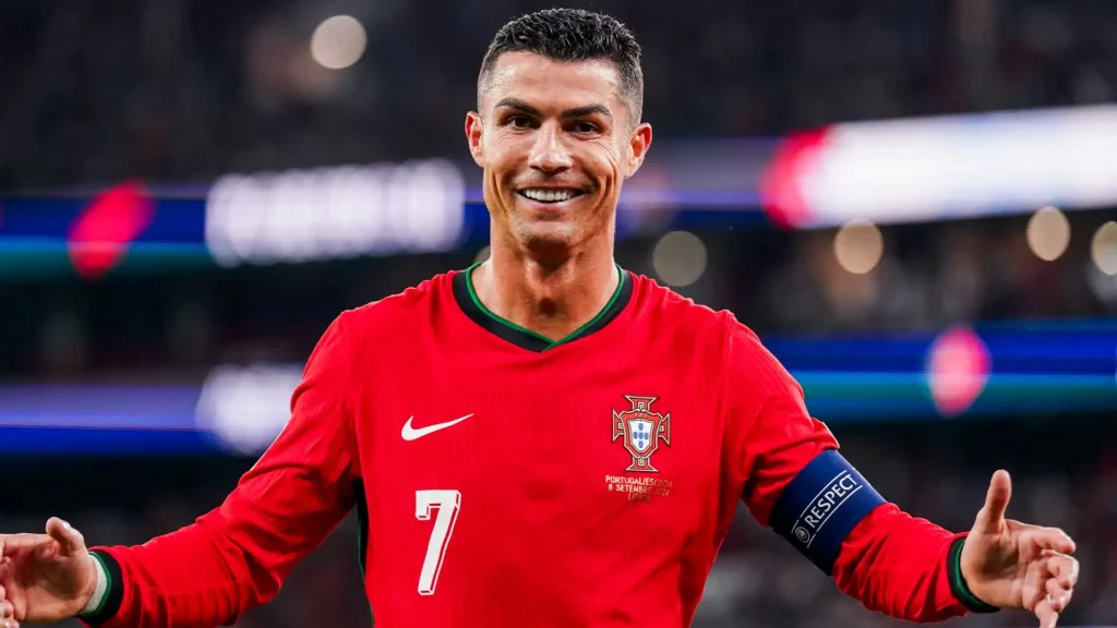 Cristiano Ronaldos family details in Marathi